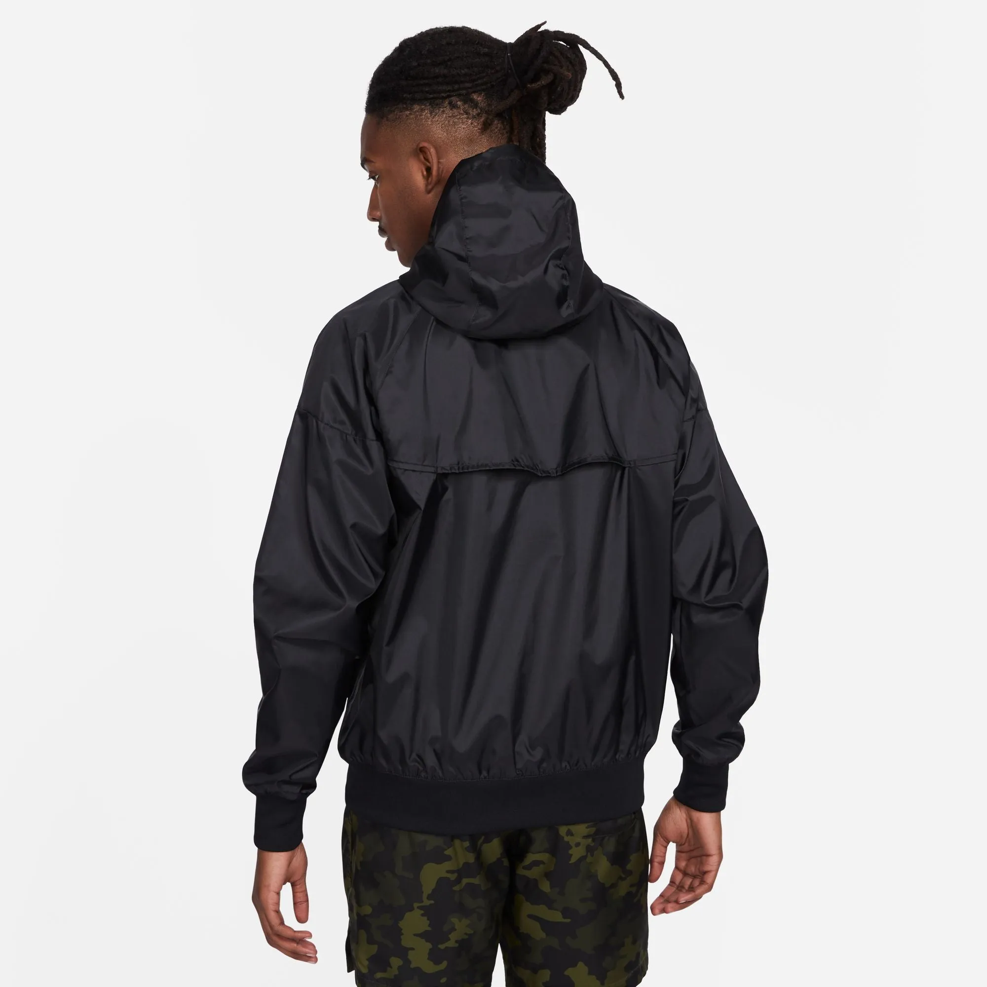 NikeSB Windrunner Jacket Black