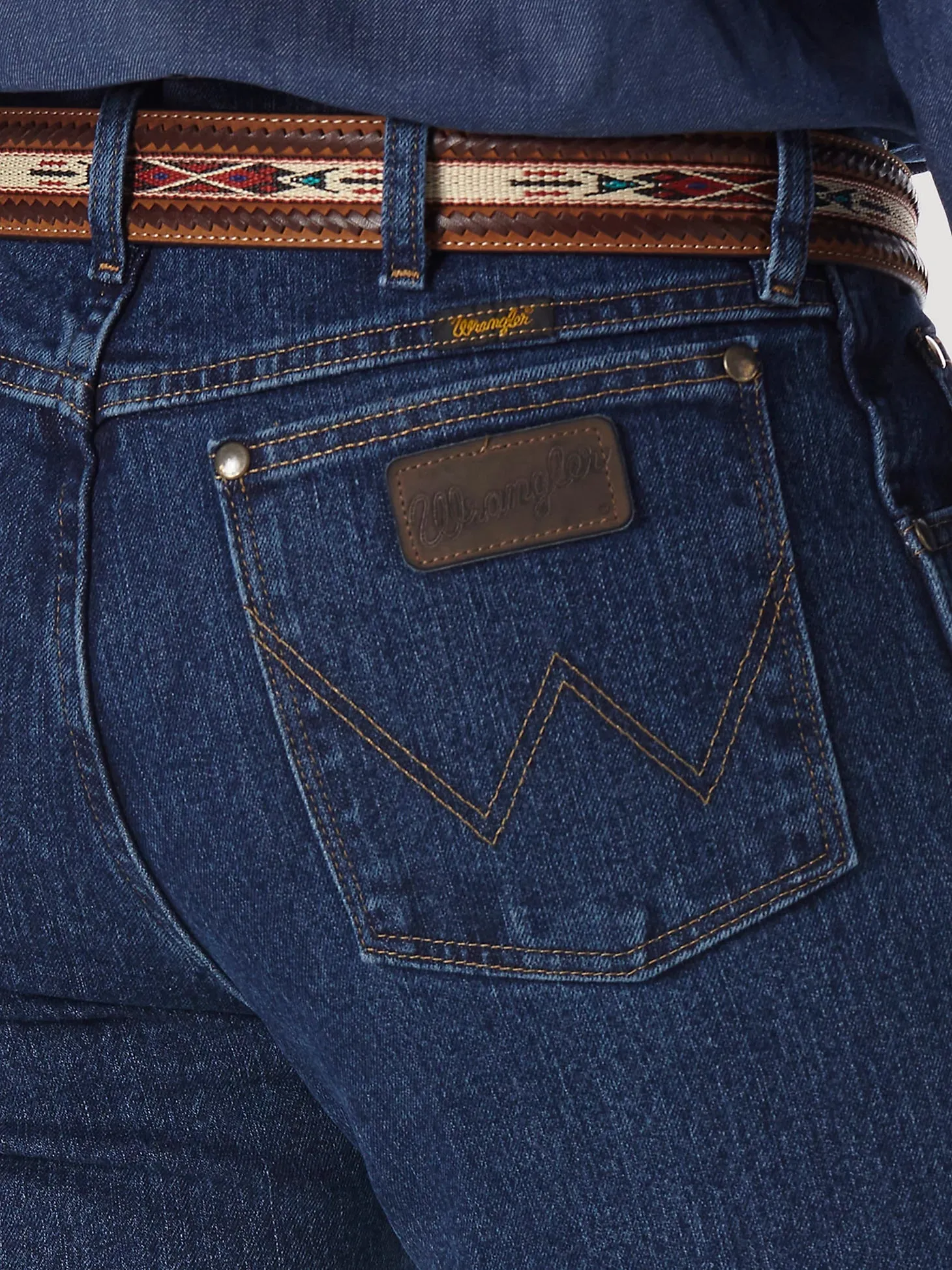 Premium Performance Adv Comfort Cowboy Cut Regular Fit by Wrangler 47MACMT
