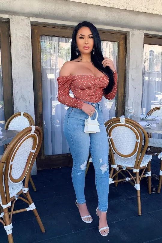 Them Curves High Waist Jeans - Medium Blue Wash