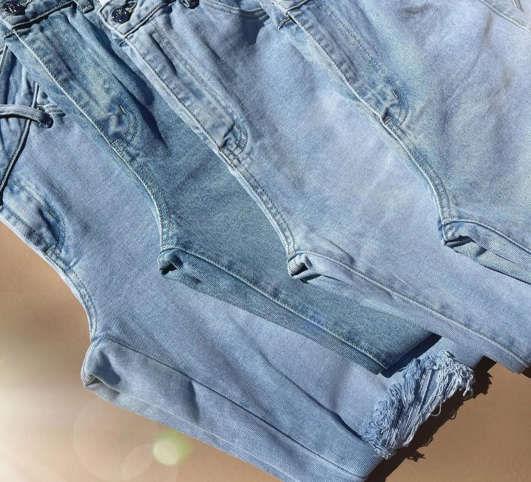 Them Curves High Waist Jeans - Medium Blue Wash