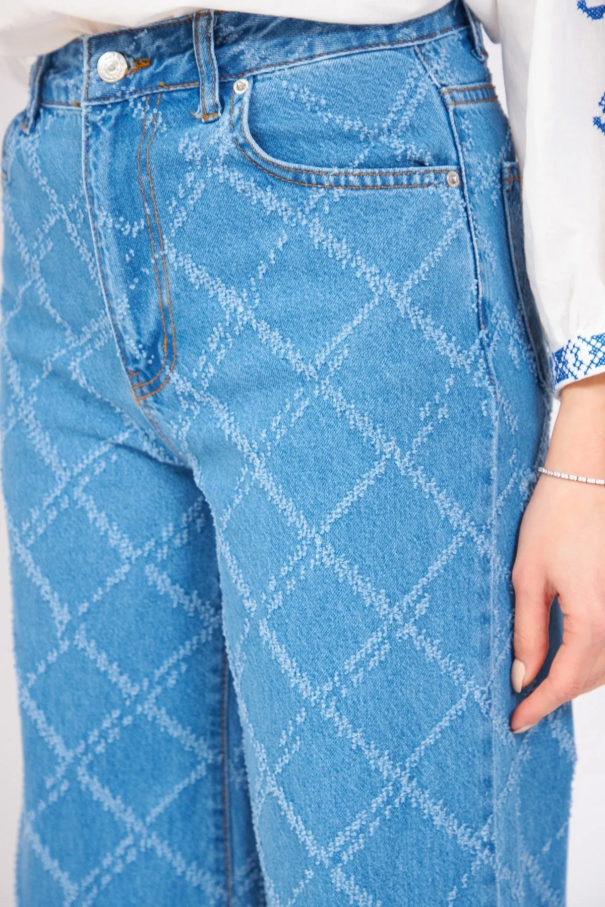 Wide Blue Jeans with Laser Stripes