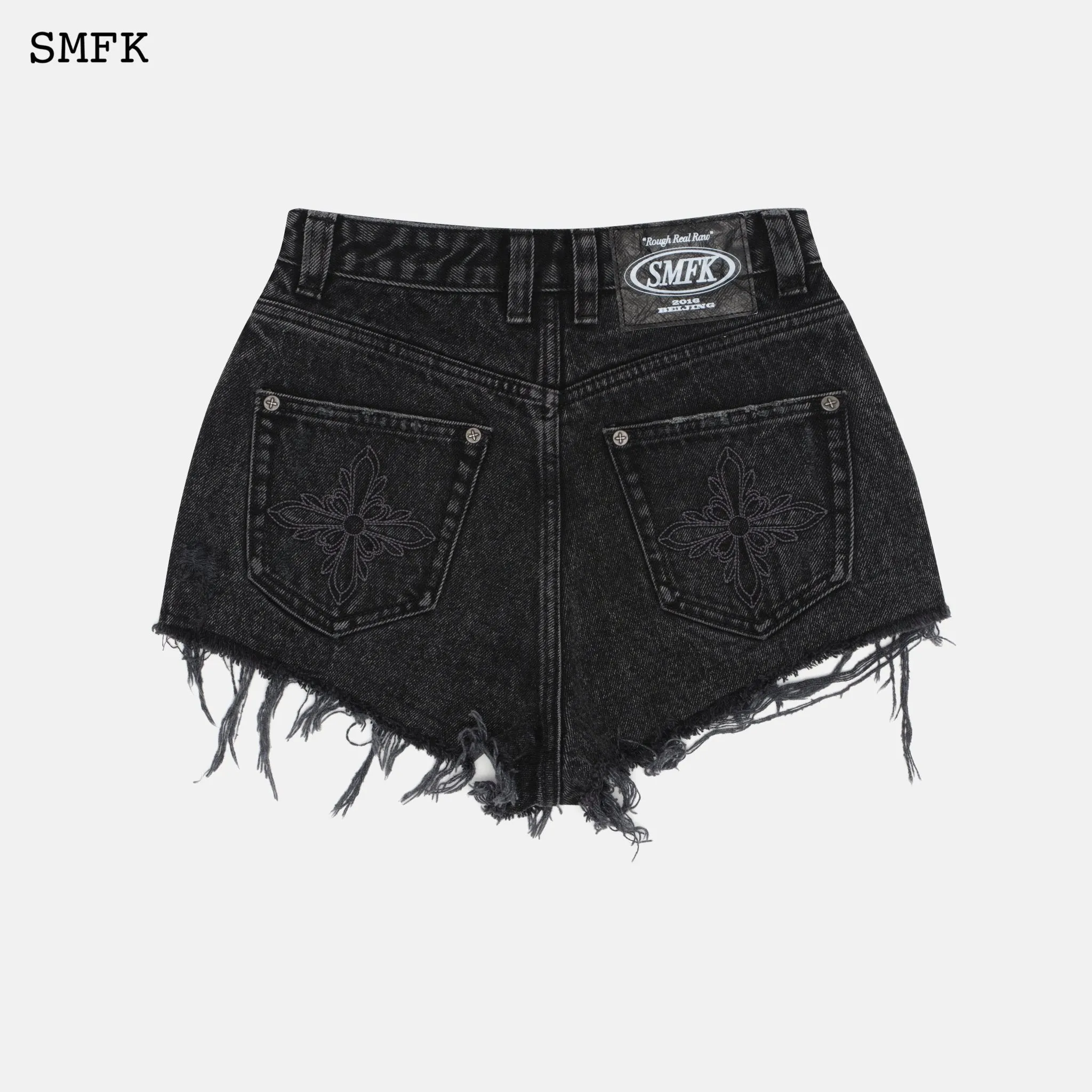Wilderness Rock Black Short Jeans